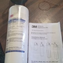 3 M WATER FILTRATION SYSTEM  W/ GAUGE 
