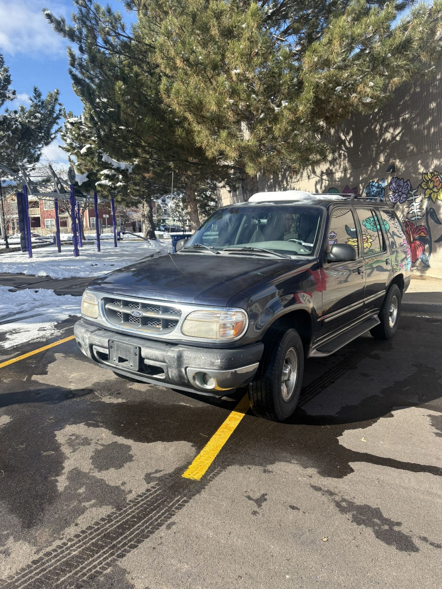 2000 Ford Explorer