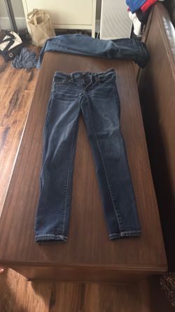 ￼Kut jean pants size 4 and American Eagle size 4
