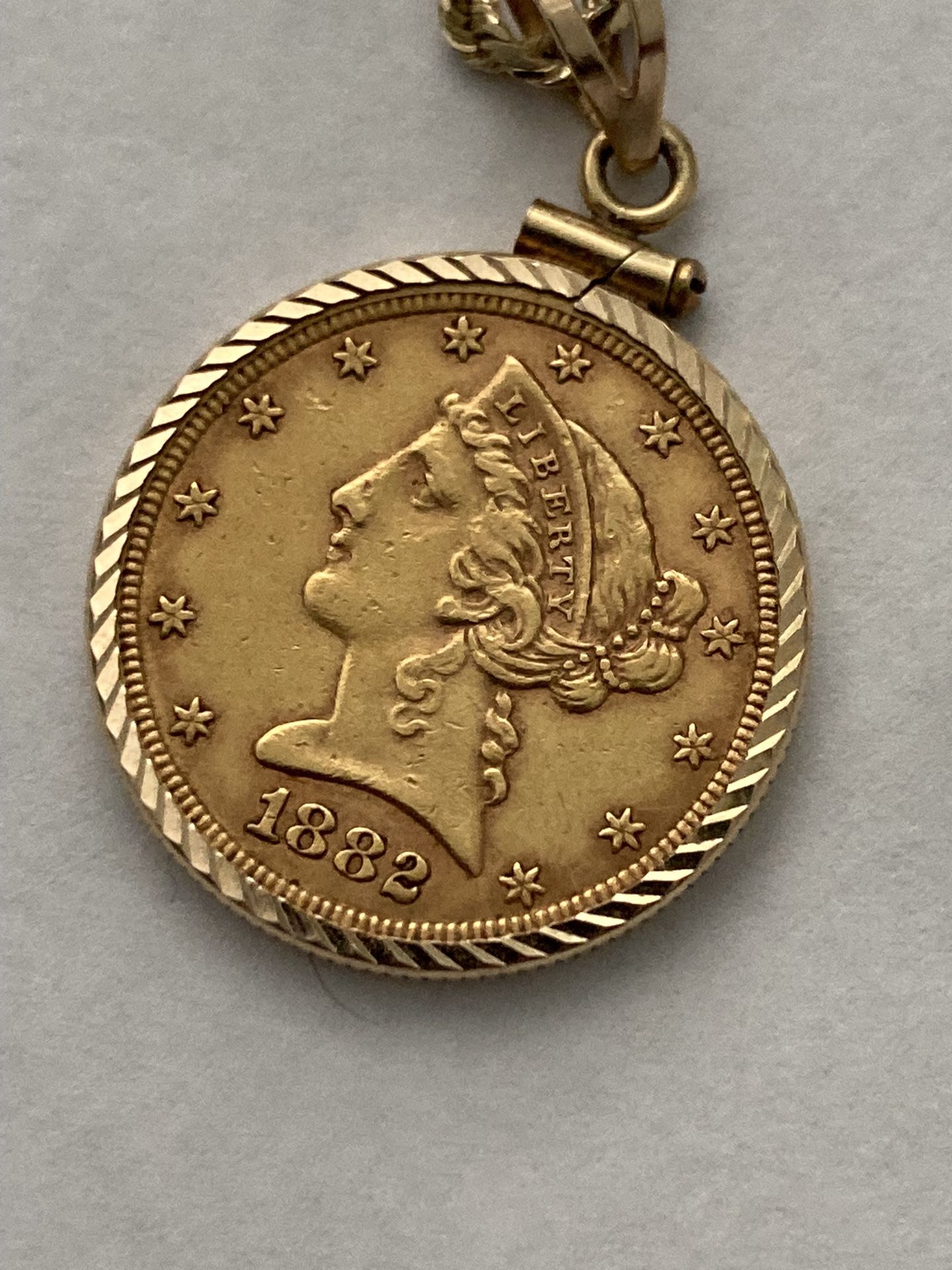 1882 Gold Coin/chain 