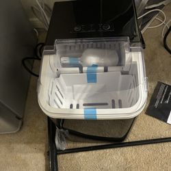 Brand New Portable Icemaker
