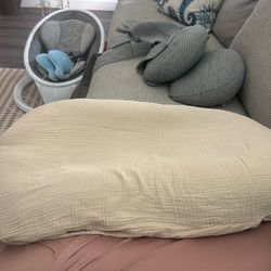 SNUGGLE ME PILLOW WITH COVER