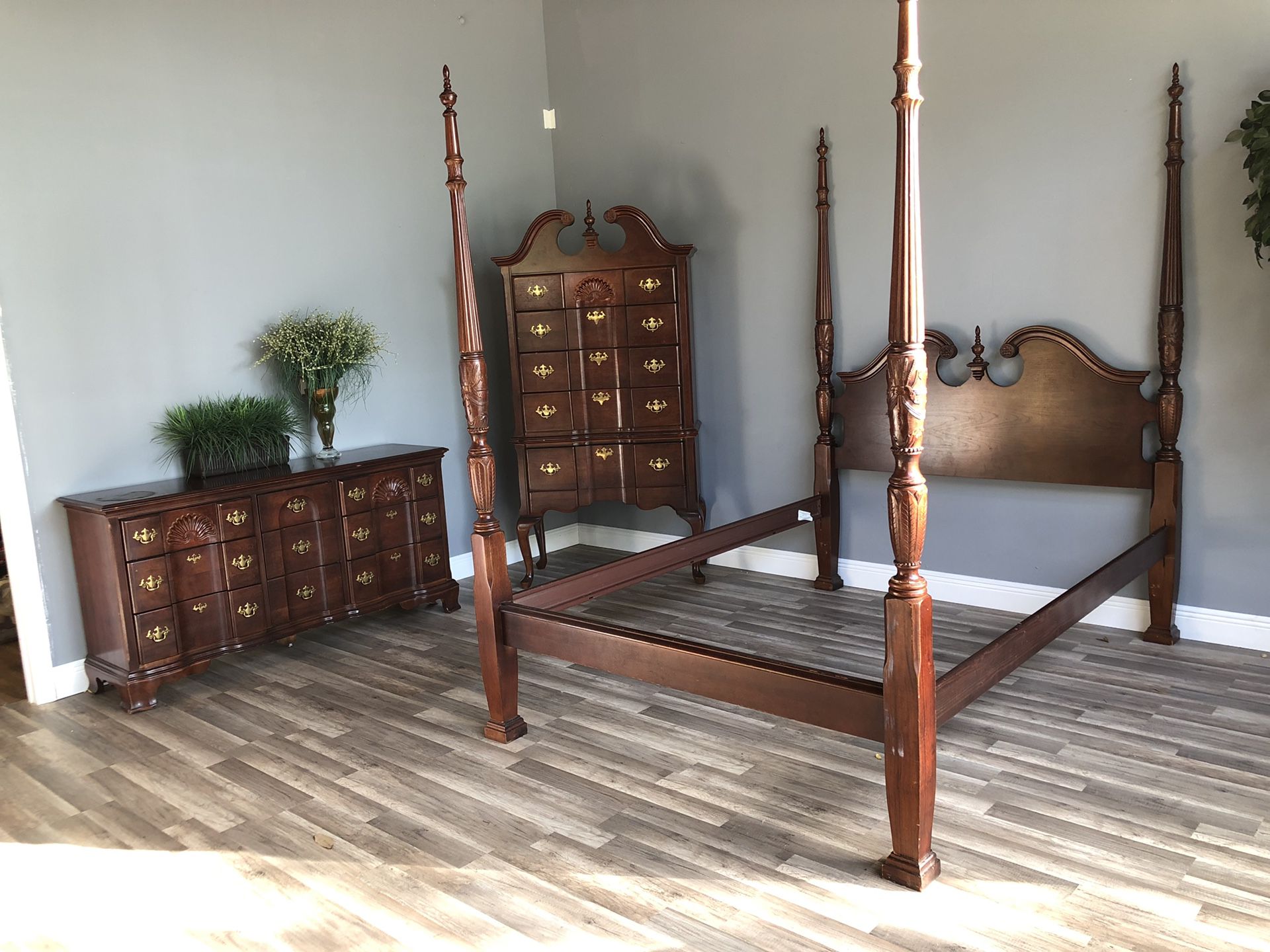 Queen Anne Style 3 Piece Bedroom Set 4 Post Poster Canopy Bed Dark Cherry Wood Comes With Long Dresser, Armoire & 4 Post Bed