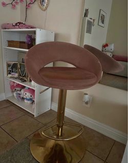 pink vanity chair