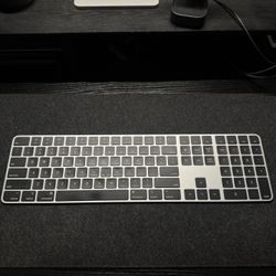 Apple Magic Keyboard