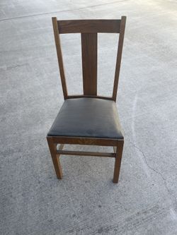 Craftsman T Back Chair