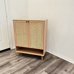 Brand NEW Shoe Storage Cabinet 5-Tier with Rattan Door and Adjustable Shelves