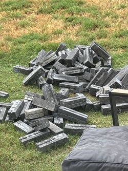 Grey retaining/flower bed/tree/pad bricks