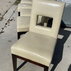 FREE 6 Designer Chairs, White, One Good One, Rest Have Some Damage 