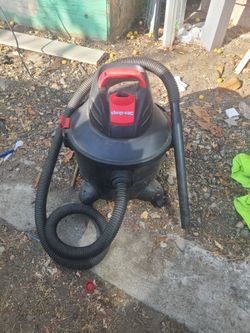 Shop-Vac Wet/Dry Vacuum with Hose