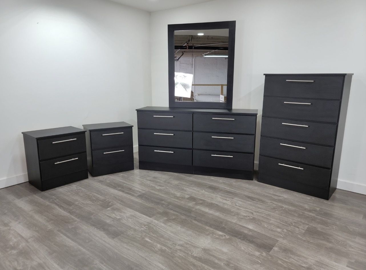 Dresser Whit Mirror, Chest And 2 Nightstands - Cómoda Con Espejo, Gavetero Y 2 Mesitas De Noche