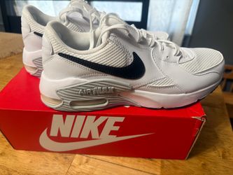 Nike air max excee size 9 men’s