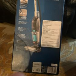 Bissell hardwood floor cleaner, self propelled, easy to work brand new stealing box never opened