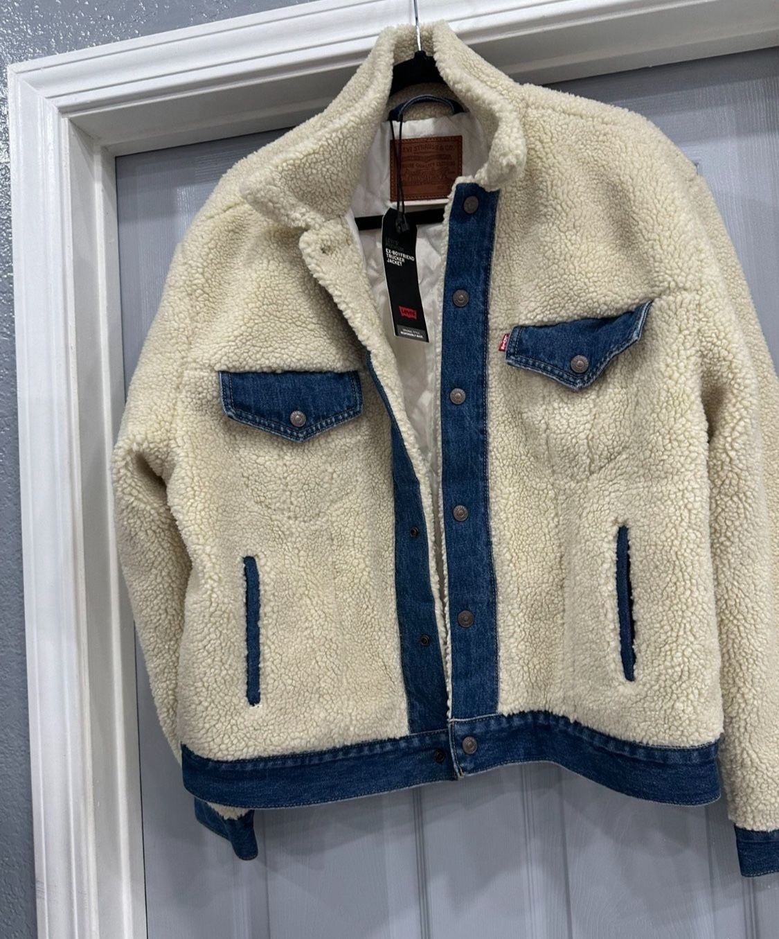 New Levi's Women's Premium Ex-Boyfriend Sherpa Trucker Jacket Sz XL