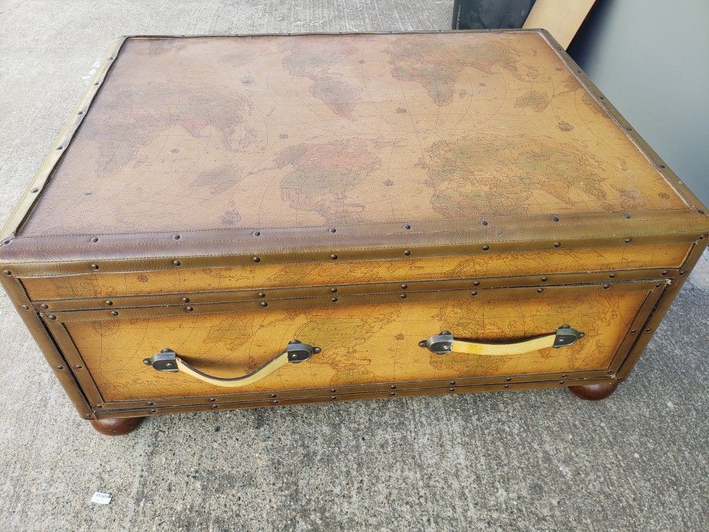 Around the World - Vintage World Map Coffee Table