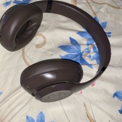 Beats Headphones Pro 