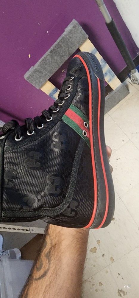 Gucci Shoes Size 10 In The Box With Receipt