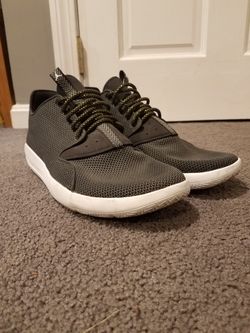 Jordan eclipse size 10