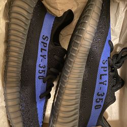 yeezy 350 Dazzling Blue Size 6