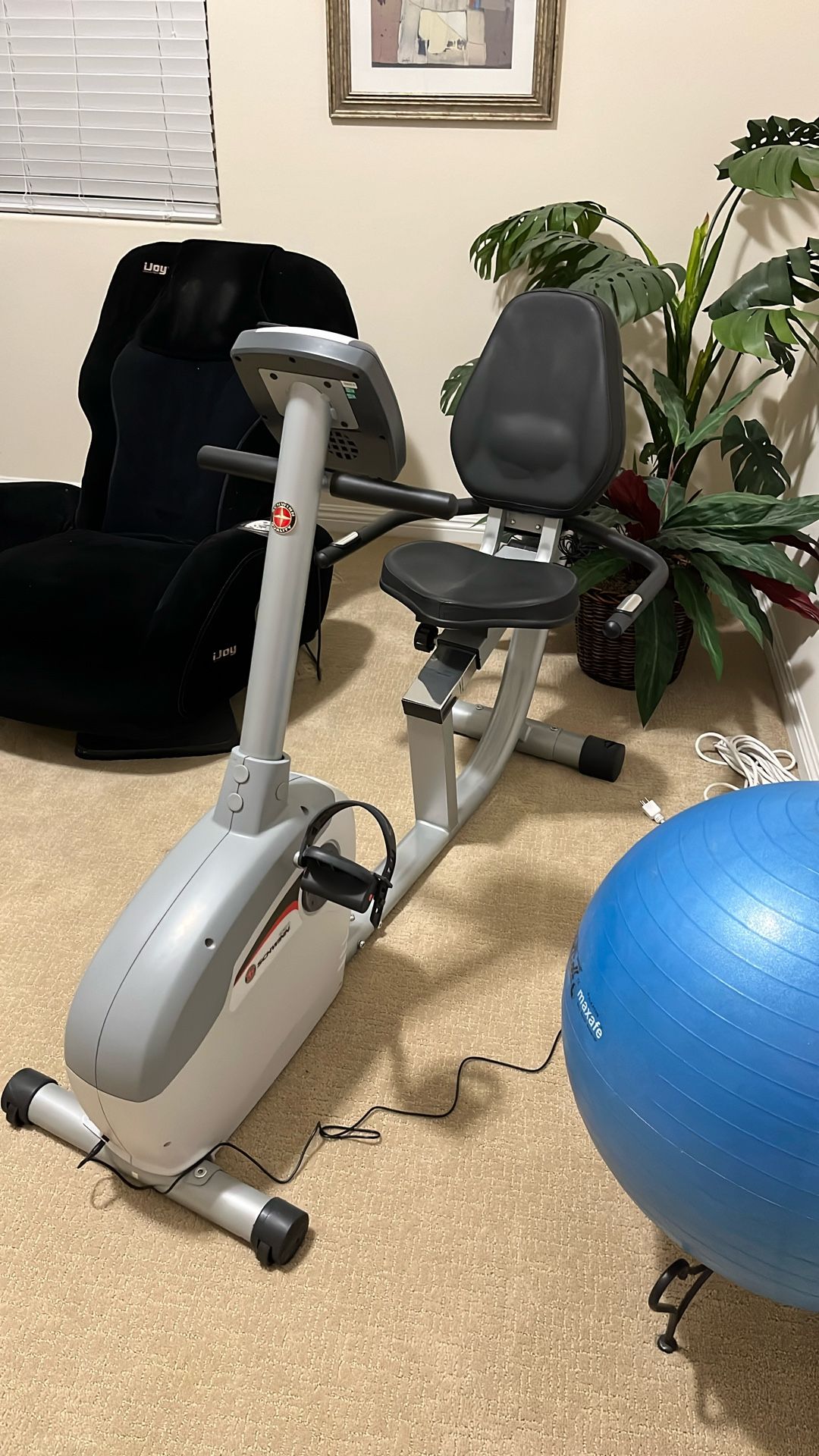 Schwinn 240 recumbent exercise bike
