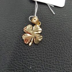 CLOVER PENDANT