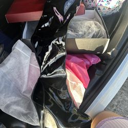 New black plaser boots number 10