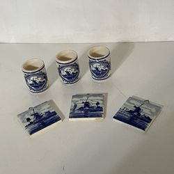 Delft Vintage Decor Small In Size About 2”