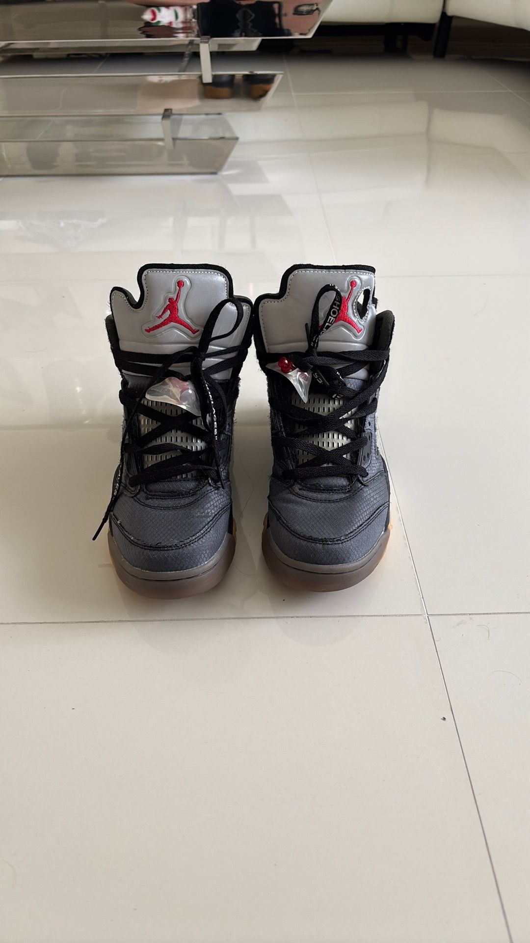 Jordan five off-white retro price negotiable size 8