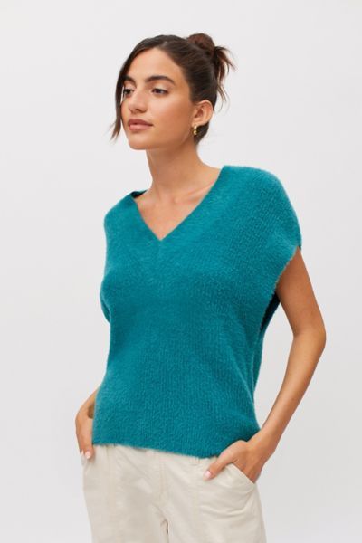NWT-UO (urbanoutfitters ) Sweater Vest Size XS