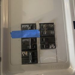 Siemens 100 Amp Panel With Breakers