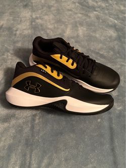 Men’s Under Armour sz 11.5