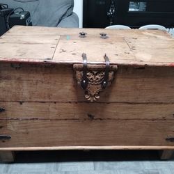 Wood Chest
