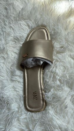 Slides sandals