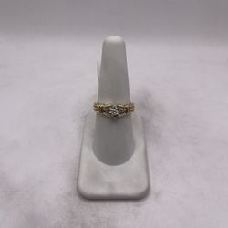 14kt Gold Diamond Engagement Style Ring 