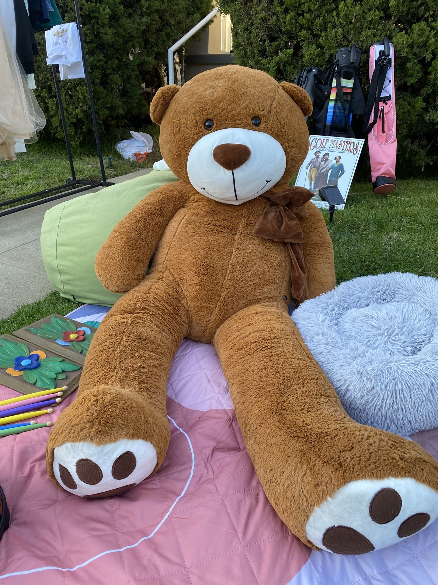 XL Teddy bear plush