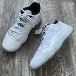 Jordan 11 legend blue size 9 used comes with original box