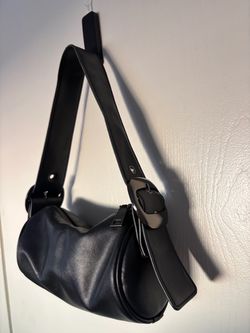 Black Leather Shoulder Bag with Buckle Strap