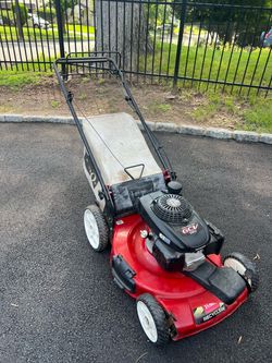 22” toro lawnmower with Honda engine