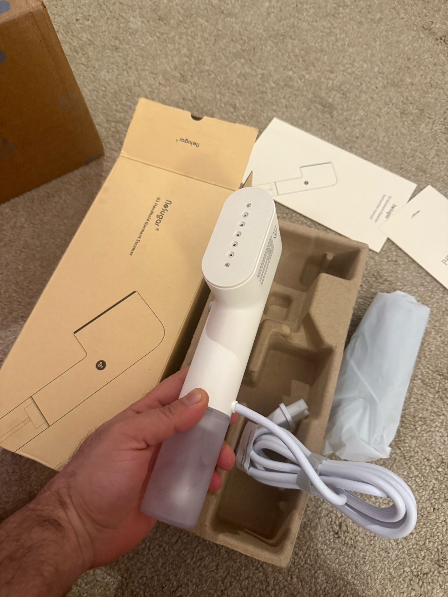 Travel Steamer for Clothes Steamer, Simple Designed Portable Handheld Garment Steamer for travel and home, 0.75lbs Lightly, 15s Fast Heat-up, 8 Minute