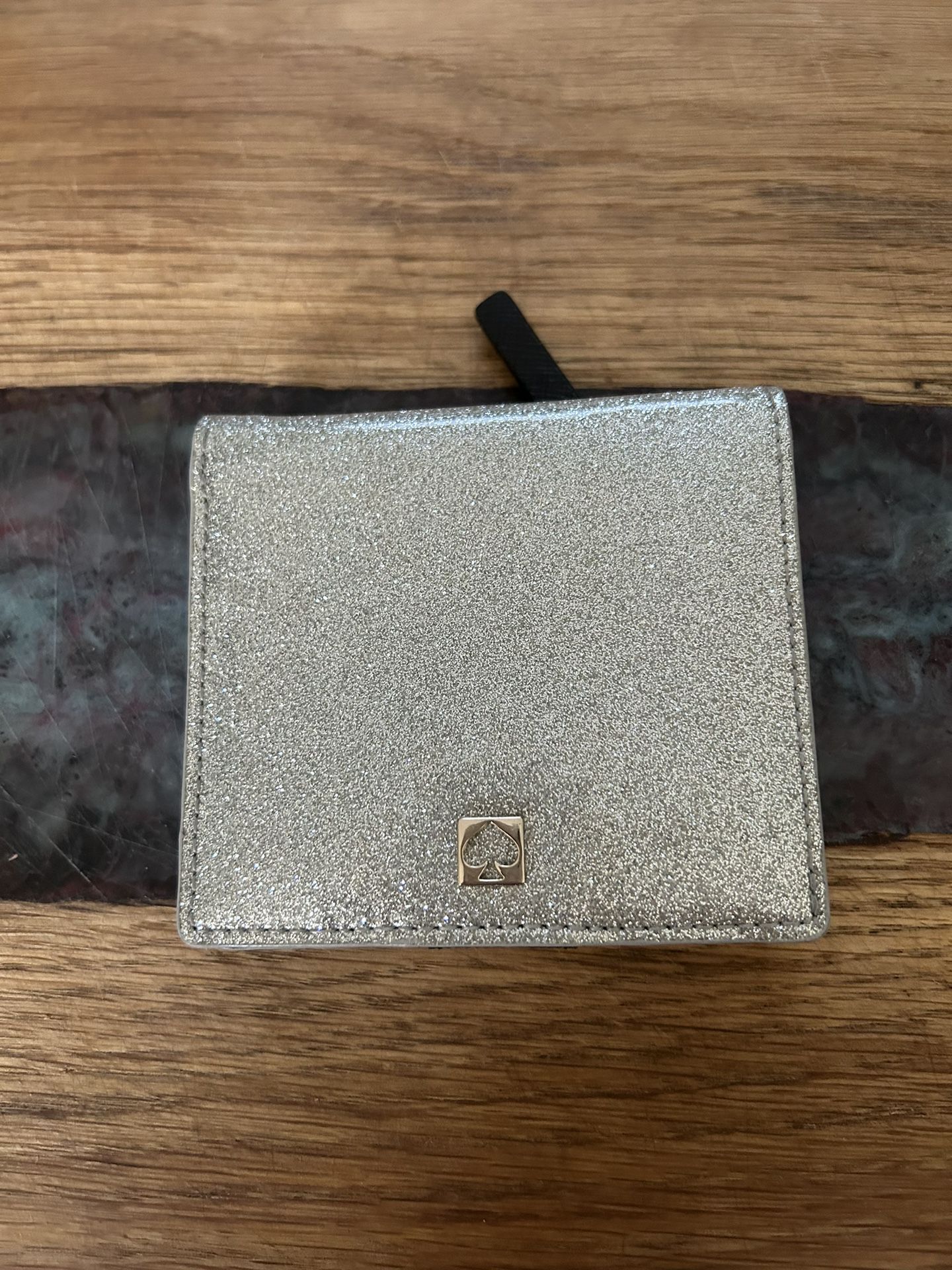 Small Kate Spade Fold Wallet 