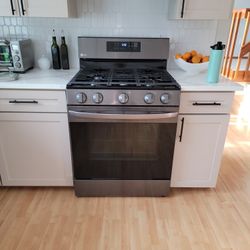 LG Gas Range