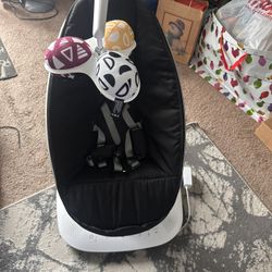 4moms MamaRoo Multi-motion Swing