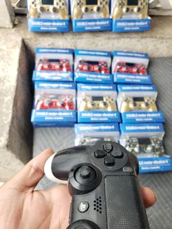 Brand New Sealed Controllers Only Red Camo & all Gold Available. $35! Per Controller or 2 for $60! Works PS5 PS4 Playstation 5 4 trade for Pokémon Car