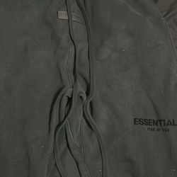 Black essential sweatpants