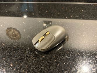 Vivitar Minimalist Gray Wireless Mouse Gold Scroll Wheel with USB Dongle