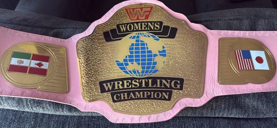 Womens WF wrestling champion Belts (1)