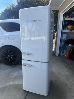 Retro Refrigerator