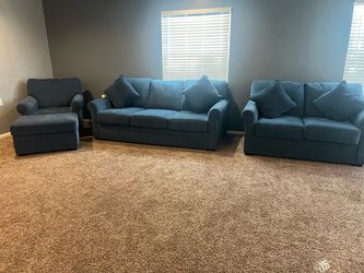 Ashley’s furniture living room set
