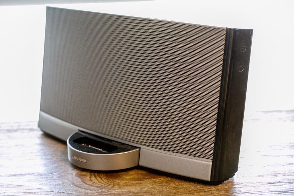 Bose sounddock (early gen)