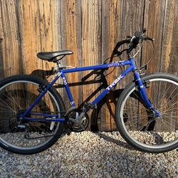 Trek 830 Mountain Bike 